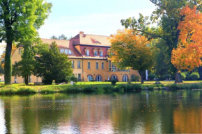 Отель Schloss Zehdenick  Цеденик